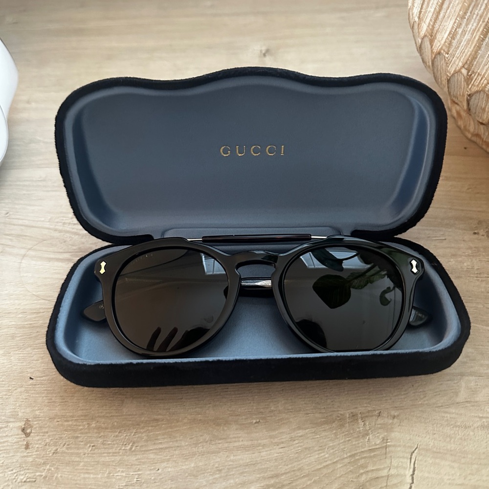 Gucci Round Avana Sunglasses GG0124SA Black